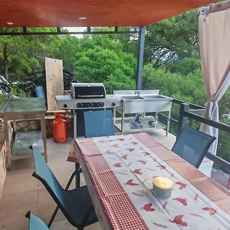 House Sobra