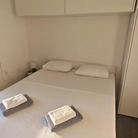 Apartament House